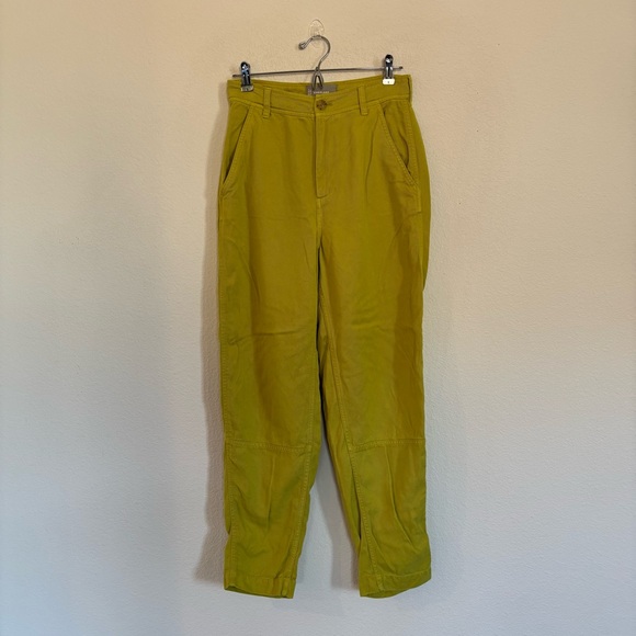 Everlane The Tencel Relaxed Chino Lime - Picture 2 of 8